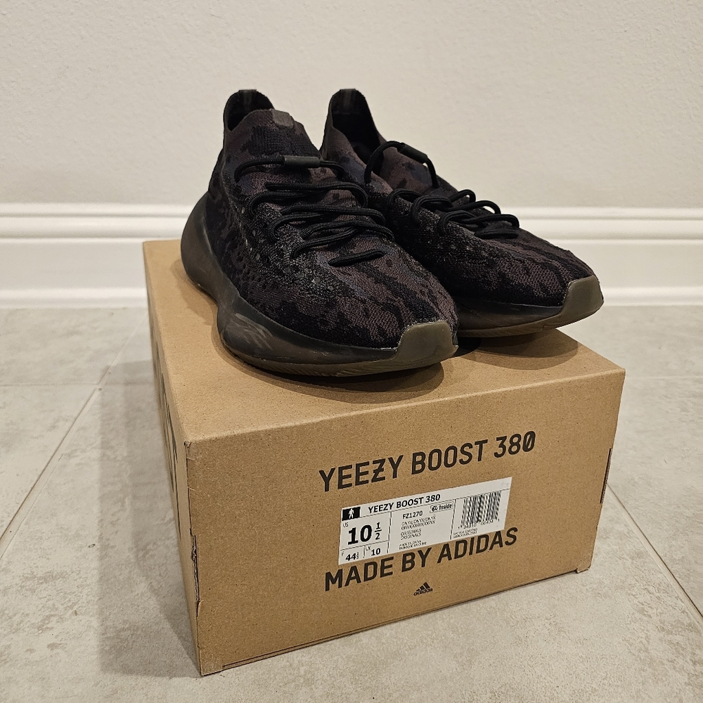 Yeezy 380 Onyx Men's 10.5
